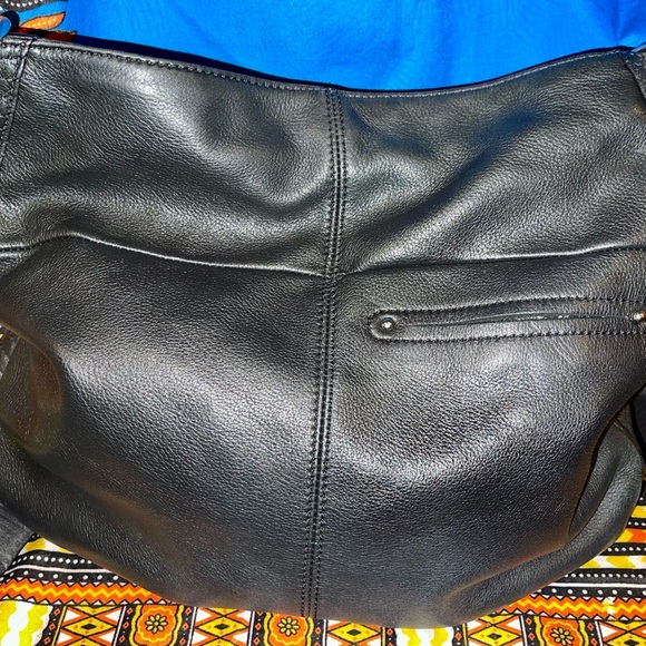 B Makowsky Leather Shoulder Bag - Picture 2 of 12